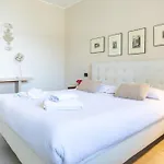 La Vista By Design