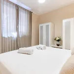 Apartment La Vista By Design *
